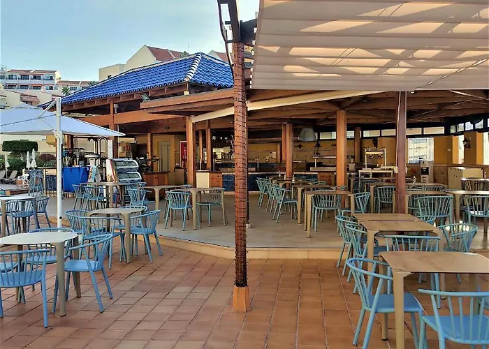 Apartment Sea View At Santa Maria 3*