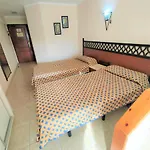 Apartment Sea View At Santa Maria 3*