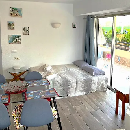Sea View At Santa Maria Apartment 3*